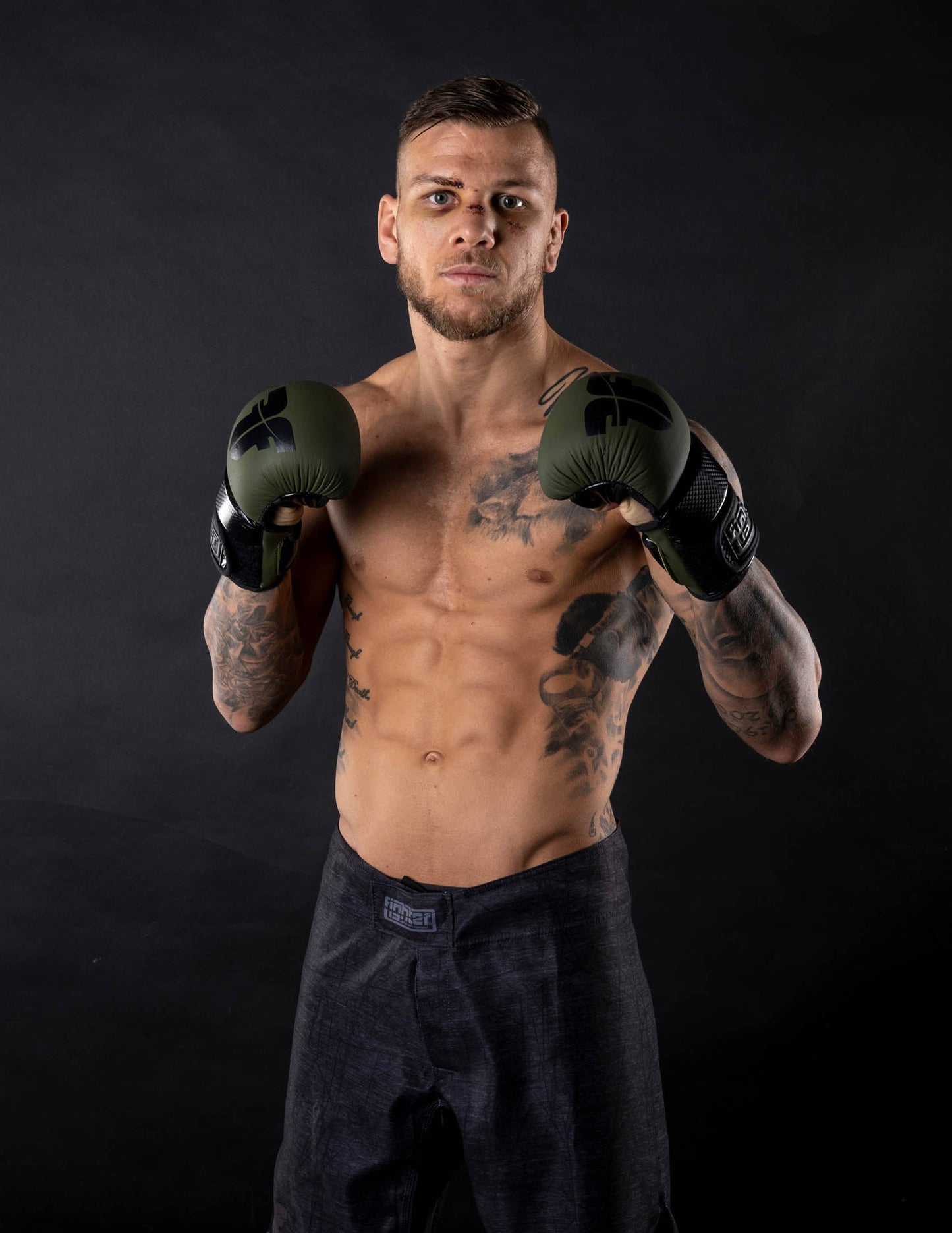 Short de combat MMA "La vie est un combat" gris - FSHM-12