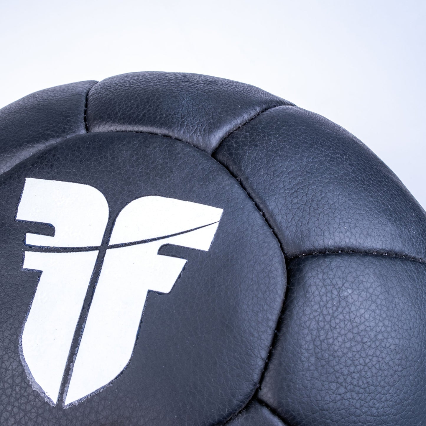 Ballon de médecine Fighter en cuir noir -FMDCB-02