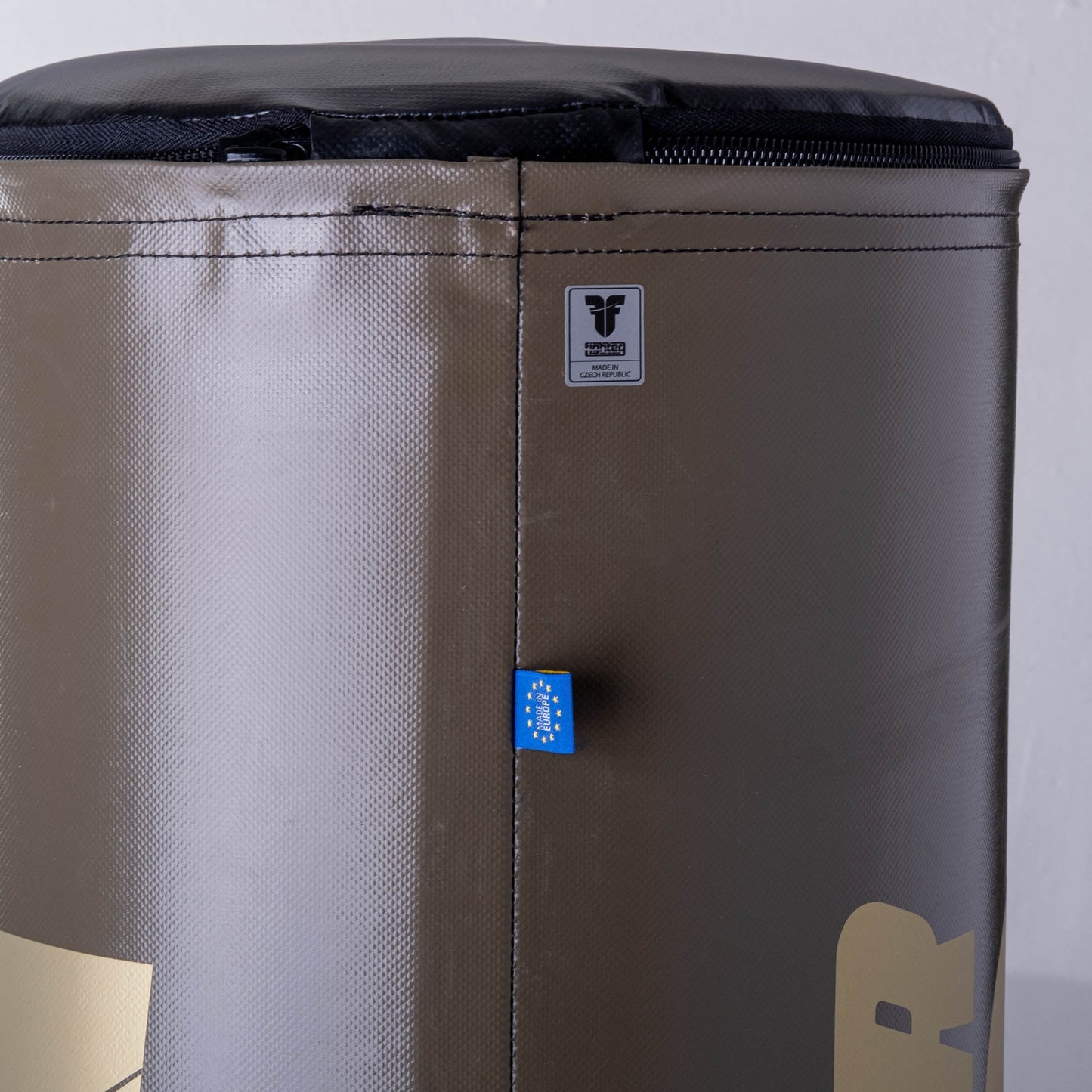 Sac de boxe autoportant Fighter Classic - kaki/or