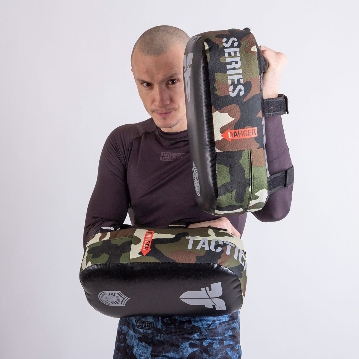 Bouclier de frappe thaï Fighter MAXI "Série tactique" Vert armée - F01602-TSG