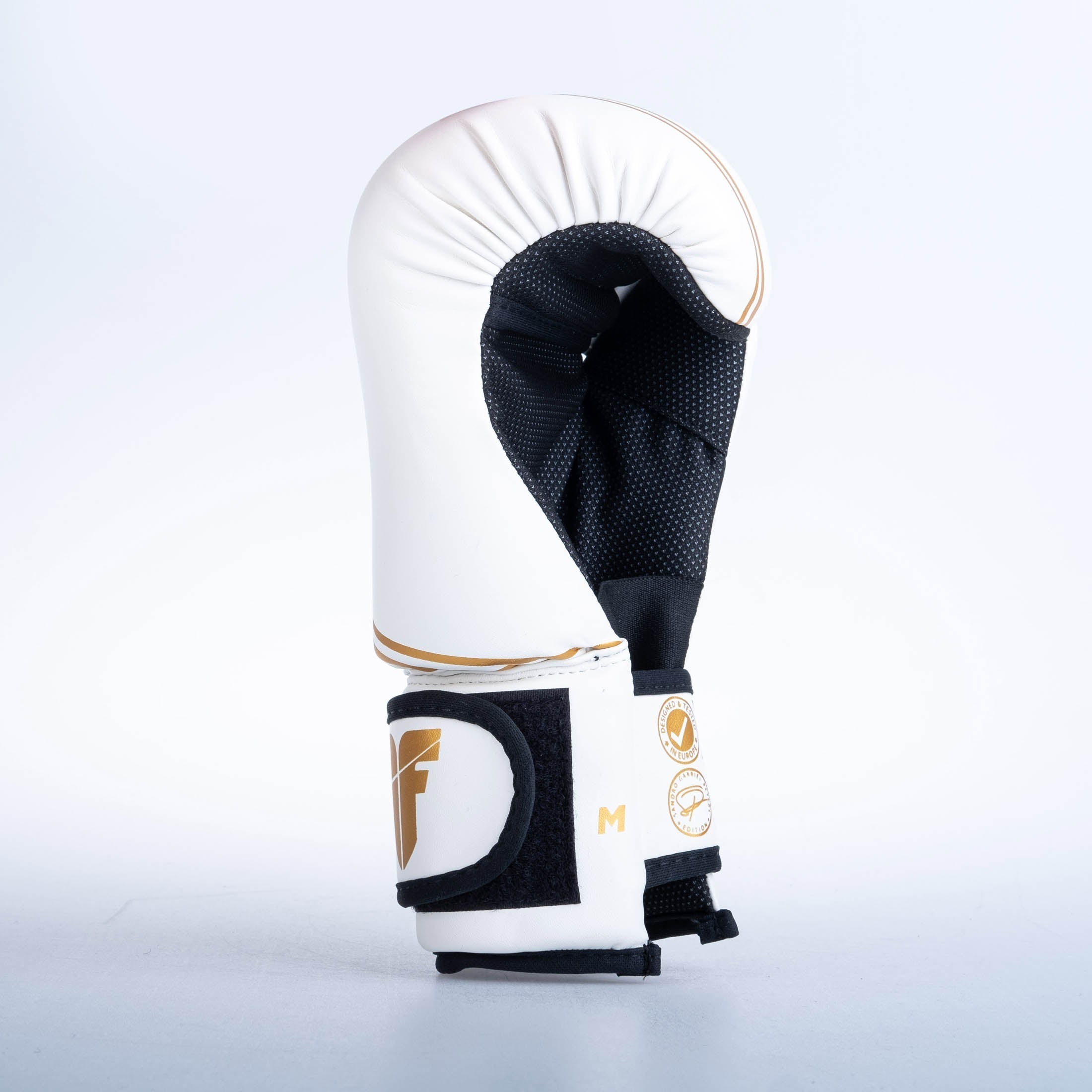 Gants de combat ouverts à rayures - Édition SGP - blanc/or - Fighter Sport