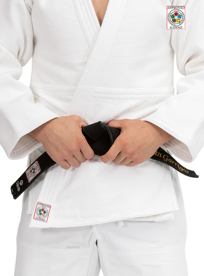 Judogi SHORI Blanc Slim, homologué IJF