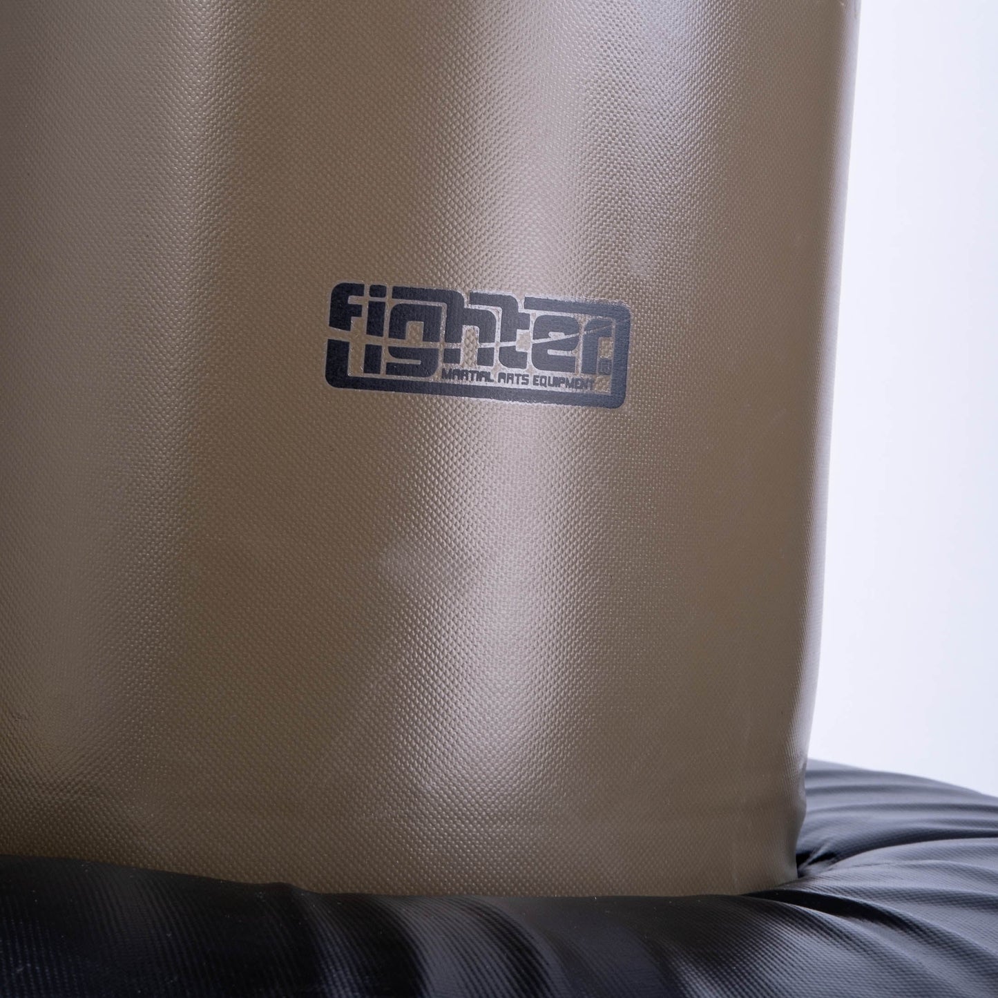 Sac de boxe autoportant Fighter Classic - kaki/or