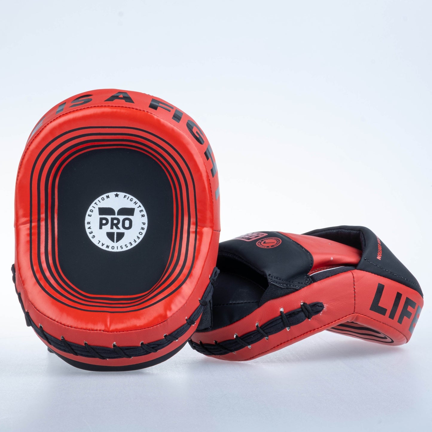 Petit Bouclier ovale Fighter Pro noir/rouge - FSMPR-002-RB