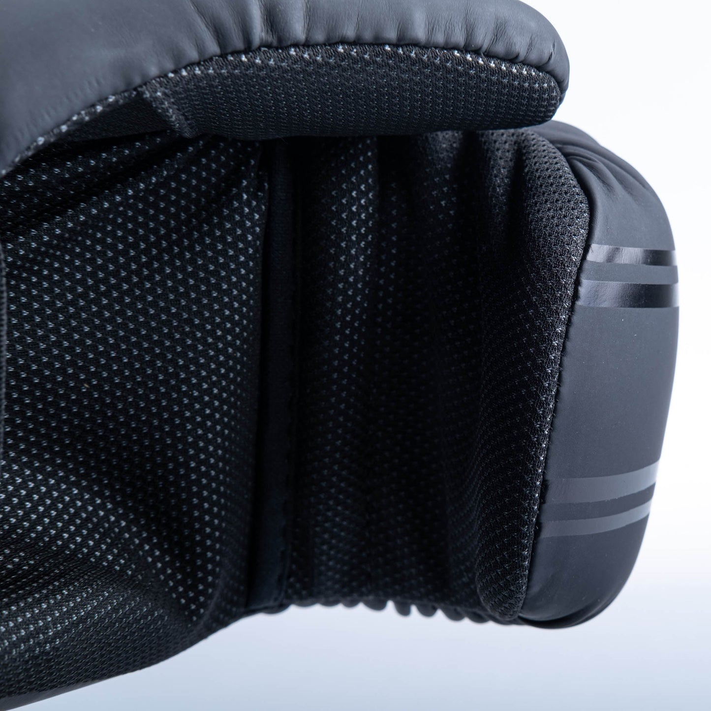 Gant Fighter Open Gloves Stripes - Édition SGP - noir