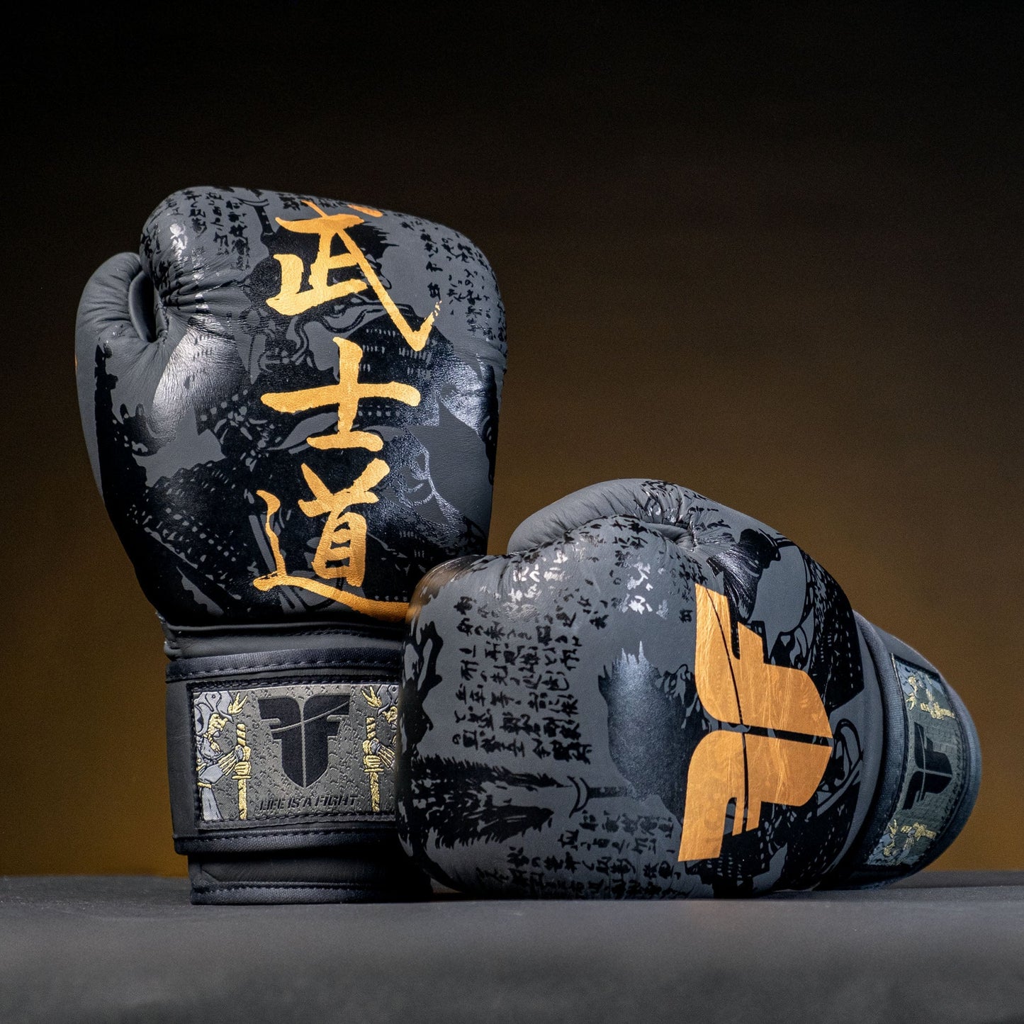 Gants de boxe Fighter Samurai noir/or - FBG-006-SBK - Fighter Sport