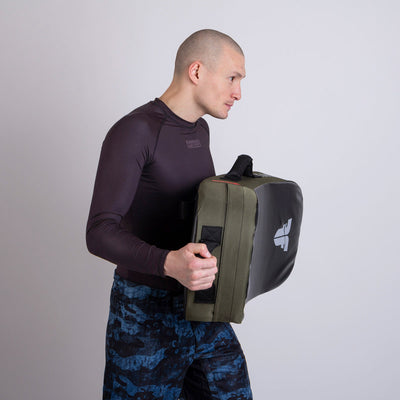 Bouclier de frappe Fighter MULTI GRIP "Série tactique" vert armée - FKSH-15 - Fighter Sport
