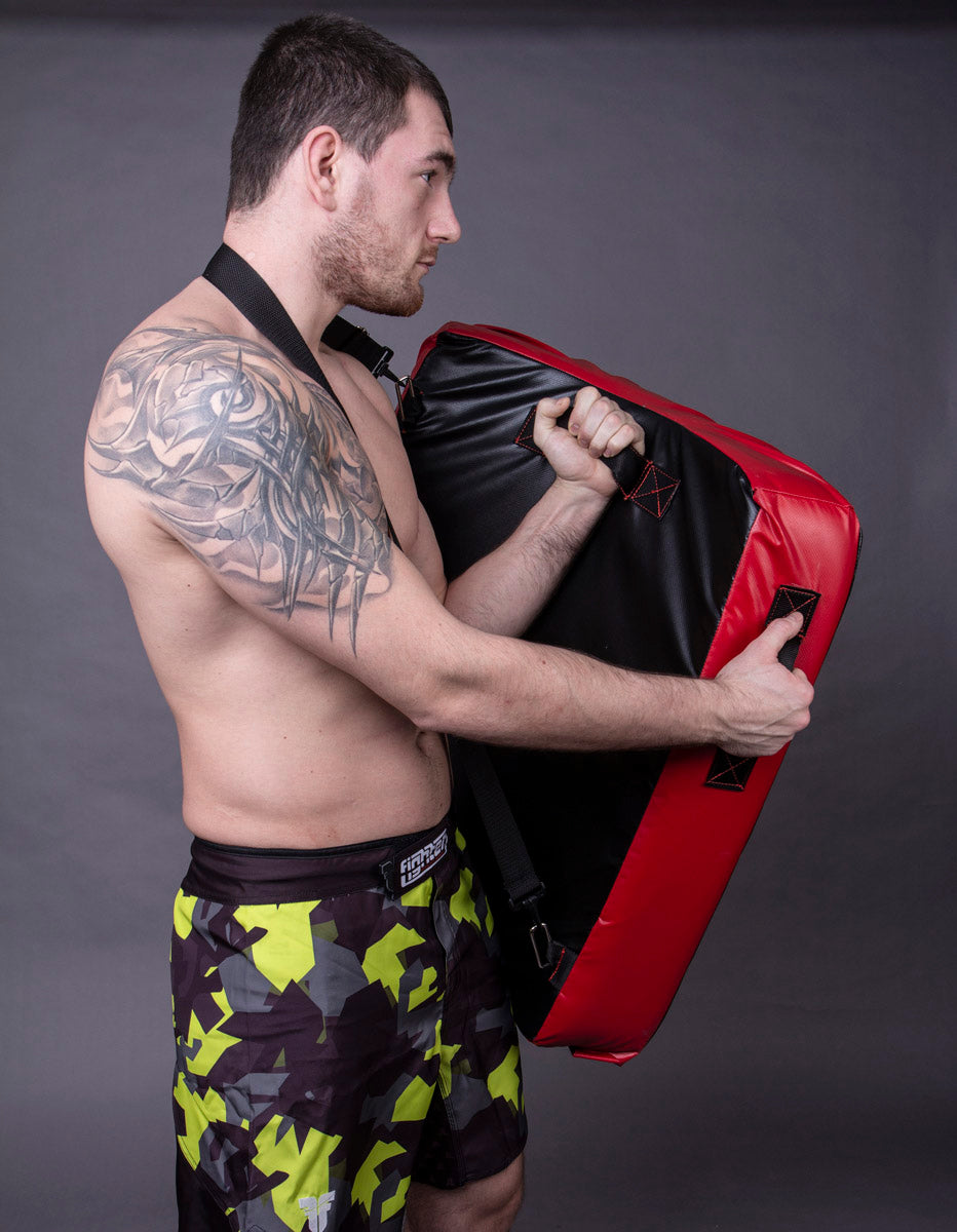 Bouclier de frappe plastron Fighter noir/rouge - FKPS-01 - Fighter Sport